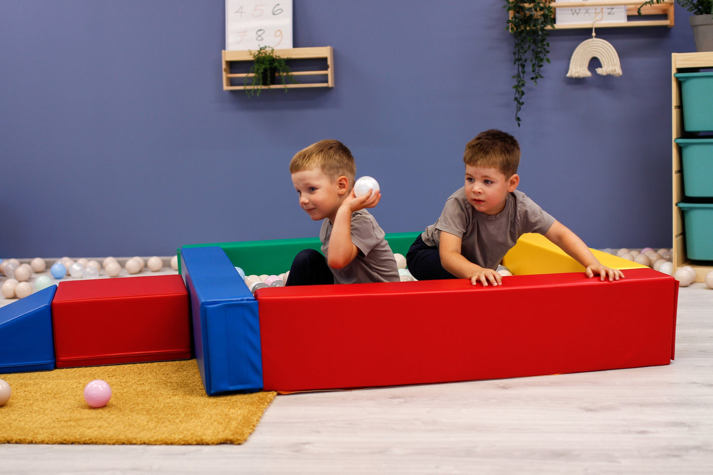 IGLU Soft Play Bollhav - Flerfärgat - VentureKids