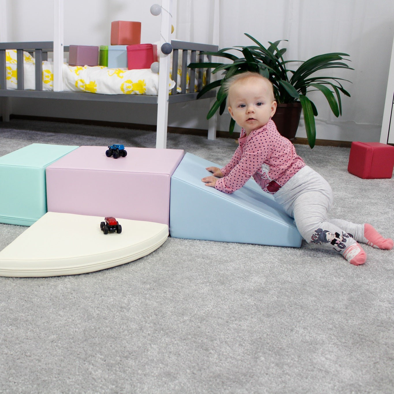 Soft Play 5 Foam Block Set - Ljus Pastell Corner Climber - VentureKids