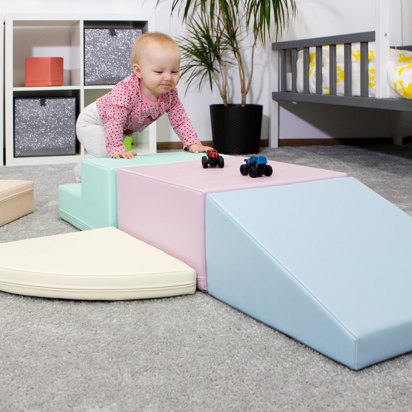 Soft Play 5 Foam Block Set - Ljus Pastell Corner Climber - VentureKids