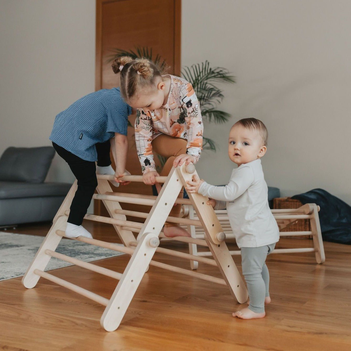 MOPITRI® 4-segment Modifiable Climbing Triangle - VentureKids