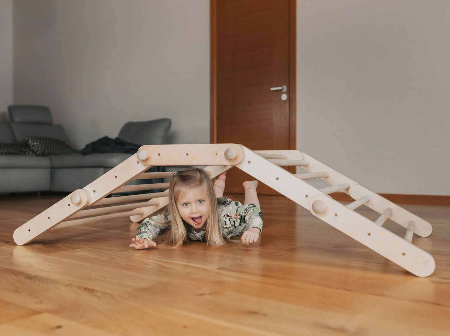 FIPITRI® 5-segment Modifiable Climbing Frame With a Sliding/Climbing Ramp - VentureKids