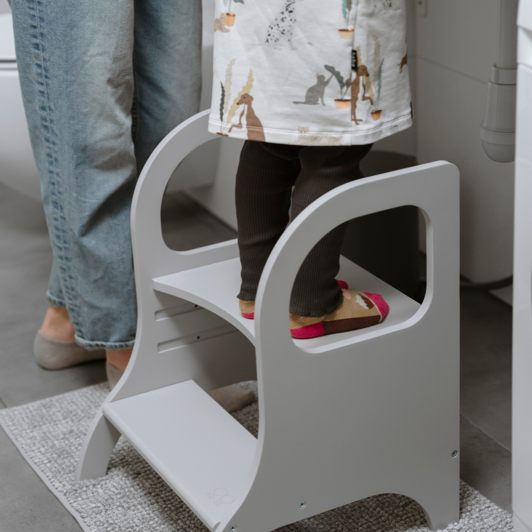 MIIMO® Adjustable Height Step Stool - Black - VentureKids